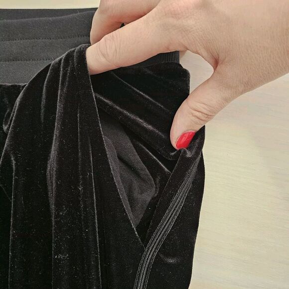 Juicy Couture L Black Velvet Velour Ruched Jogger Pull On Y2K Athleisure Comfort - Picture 5 of 8